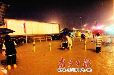 ���ڌ������ĳ�һ���eˮ���_(d��)�����������z