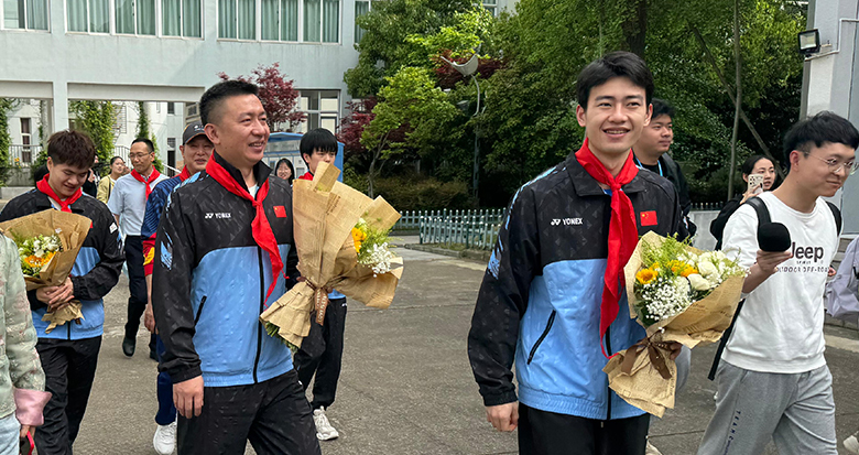 ����꠆T��WУ�������ƻص����롰ʼ�l(f��)վ��